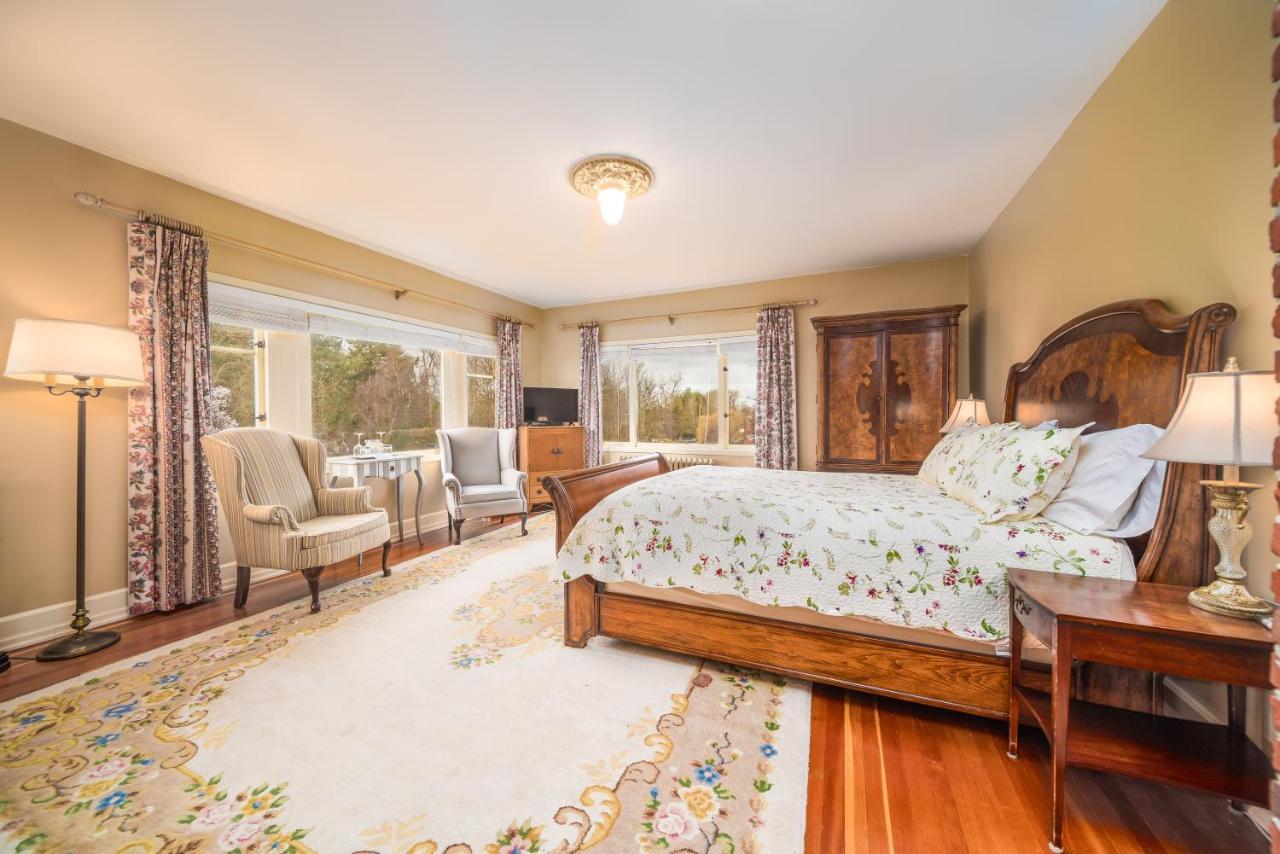 Dashwood Manor Seaside Bed & Breakfast Victoria Eksteriør billede