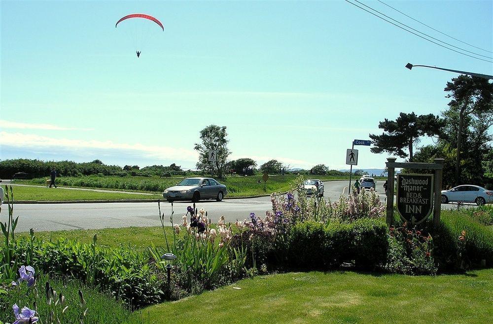 Dashwood Manor Seaside Bed & Breakfast Victoria Eksteriør billede