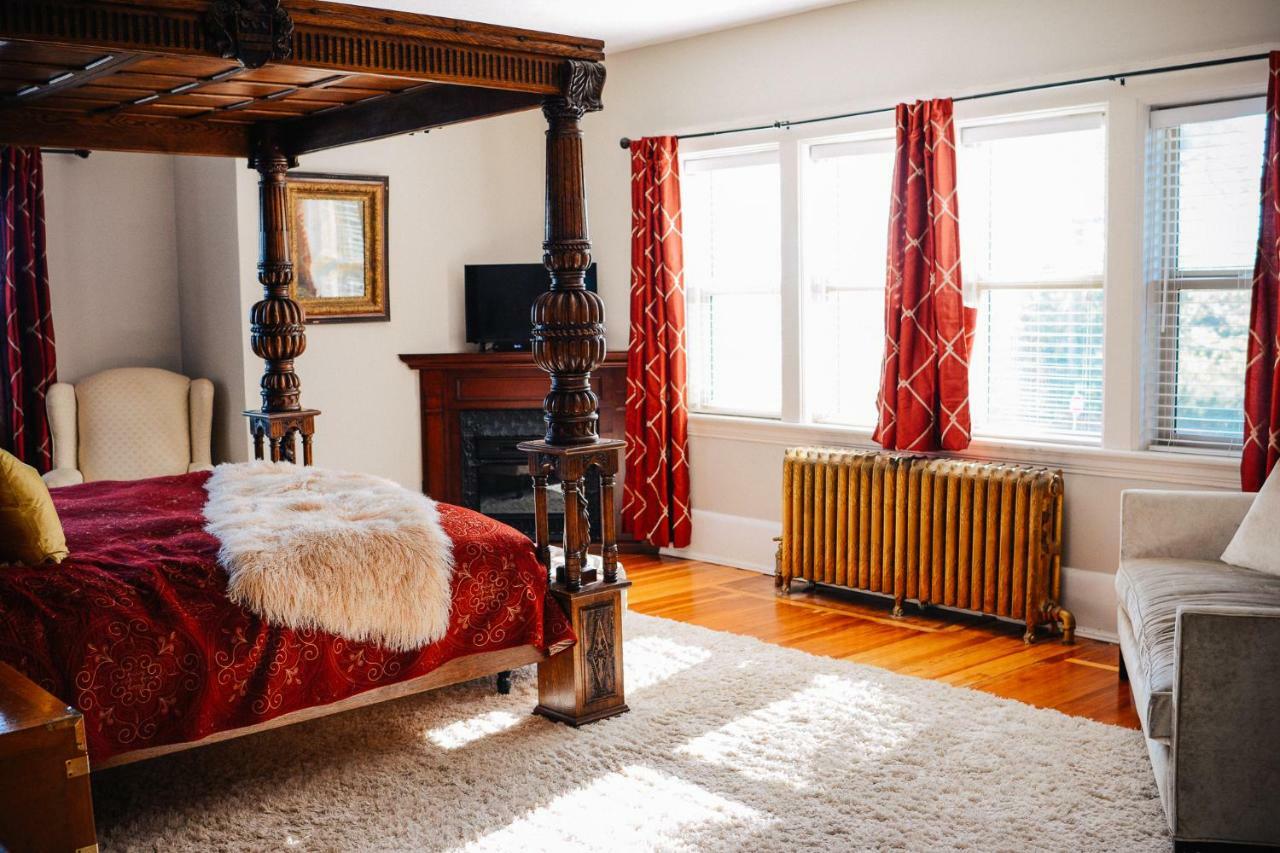 Dashwood Manor Seaside Bed & Breakfast Victoria Eksteriør billede