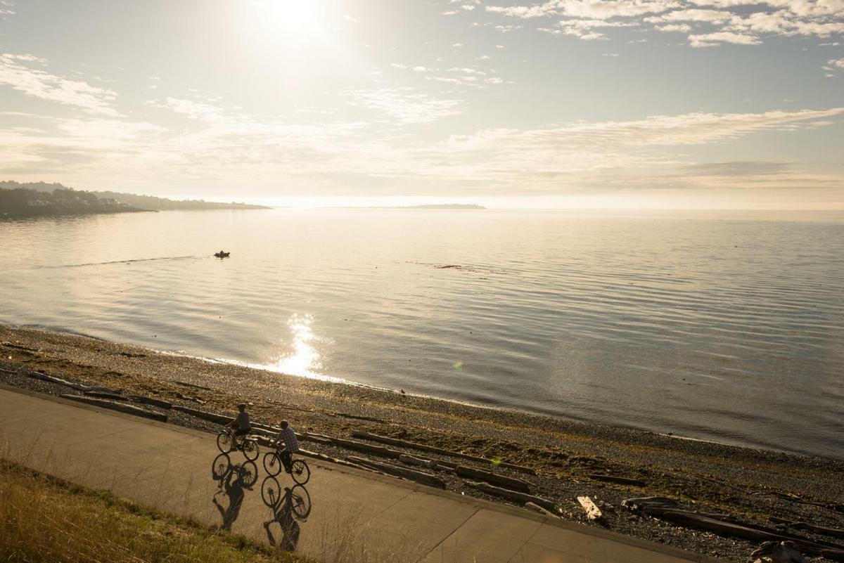 Dashwood Manor Seaside Bed & Breakfast Victoria Eksteriør billede